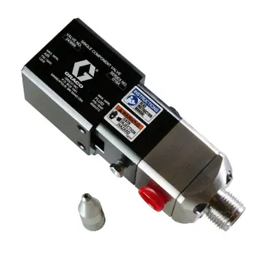GRACO 243666 - -1K Ultra-Lite Dispense Valve w/ 45° Connection