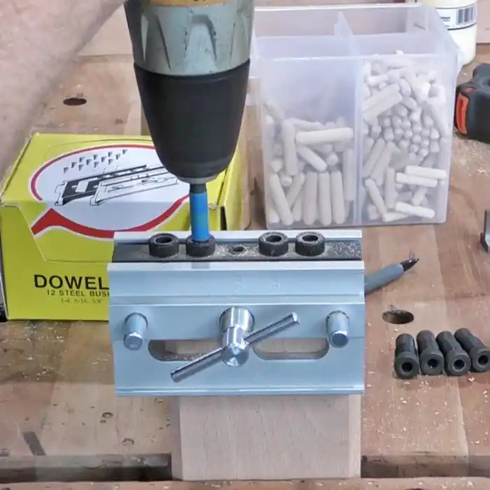 Infinity Tools Self-Centering Dowel Jig