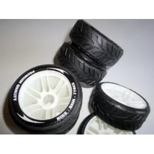 Set KISS TYRES 1/8 RAIN
