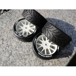 Set KISS TYRES 1/10 RAIN